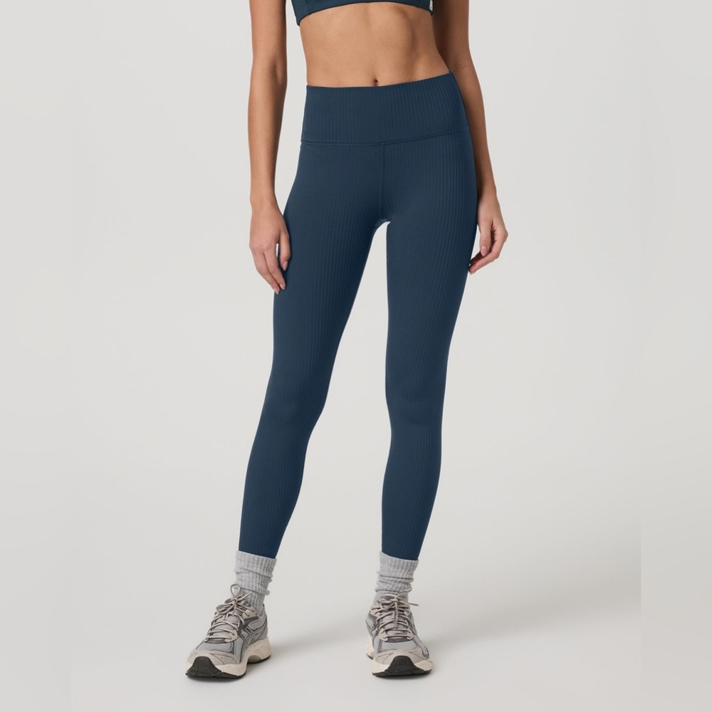 Vuori Inversion Rib Legging in Ocean Blue - Picture 1 of 8